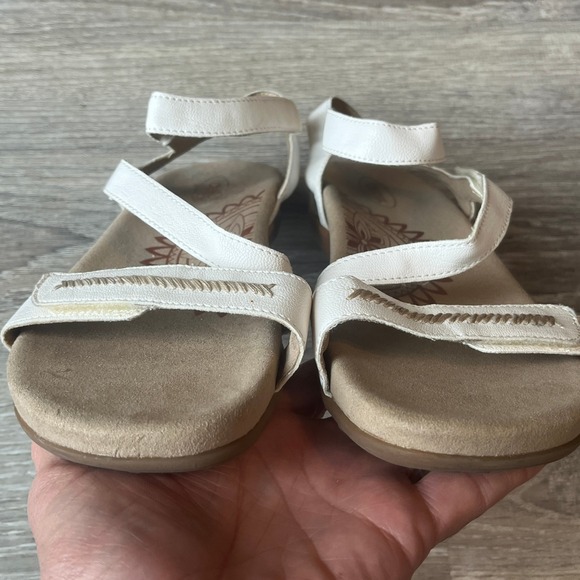 Aetrex Gabby Adjustable Quarter Strap Sandals White Womens 9 UK 7 EU 40 - Picture 6 of 8